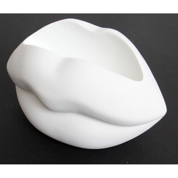 New MCM Large Lips / Mouth White Retro Modern Succulent Flower Planter Pot - Picture 2 of 6